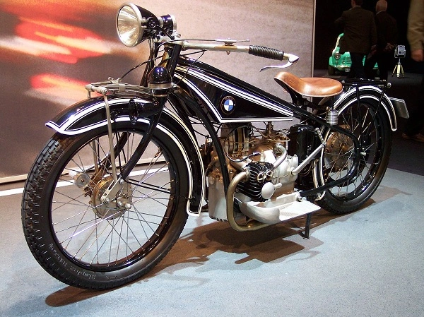 Primeira moto BMW R32